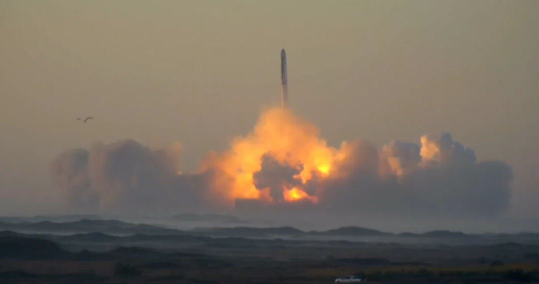 Δεύτερη αποτυχημένη προσπάθεια για το φεγγάρι από τον Έλον Μασκ (ΒΙΝΤΕΟ)