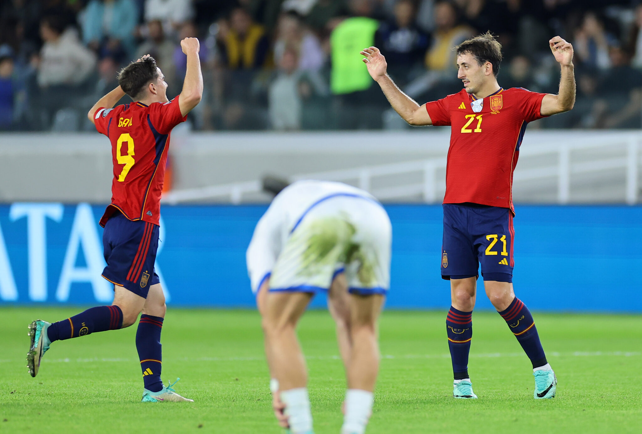 «Αντίο» με… τριάρα από την Ισπανία για την εθνική μας (ΦΩΤΟ & ΒΙΝΤΕΟ)