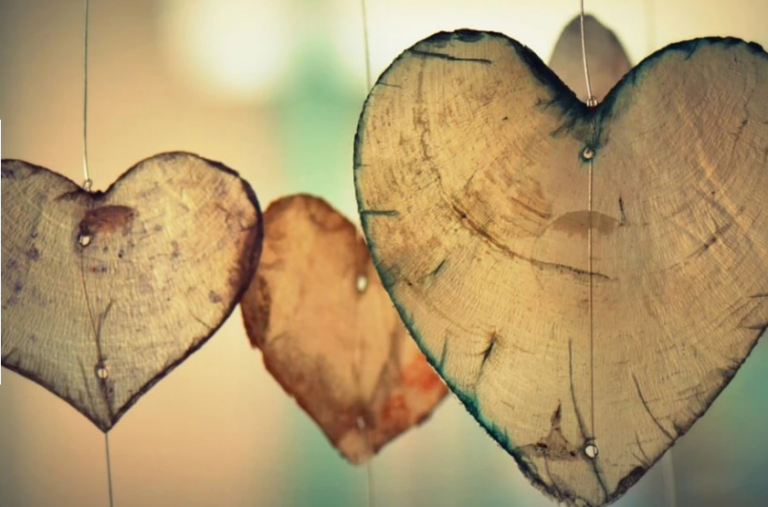 Αυτά τα ζώδια κάνουν τις πιο περίπλοκες ερωτικές σχέσεις