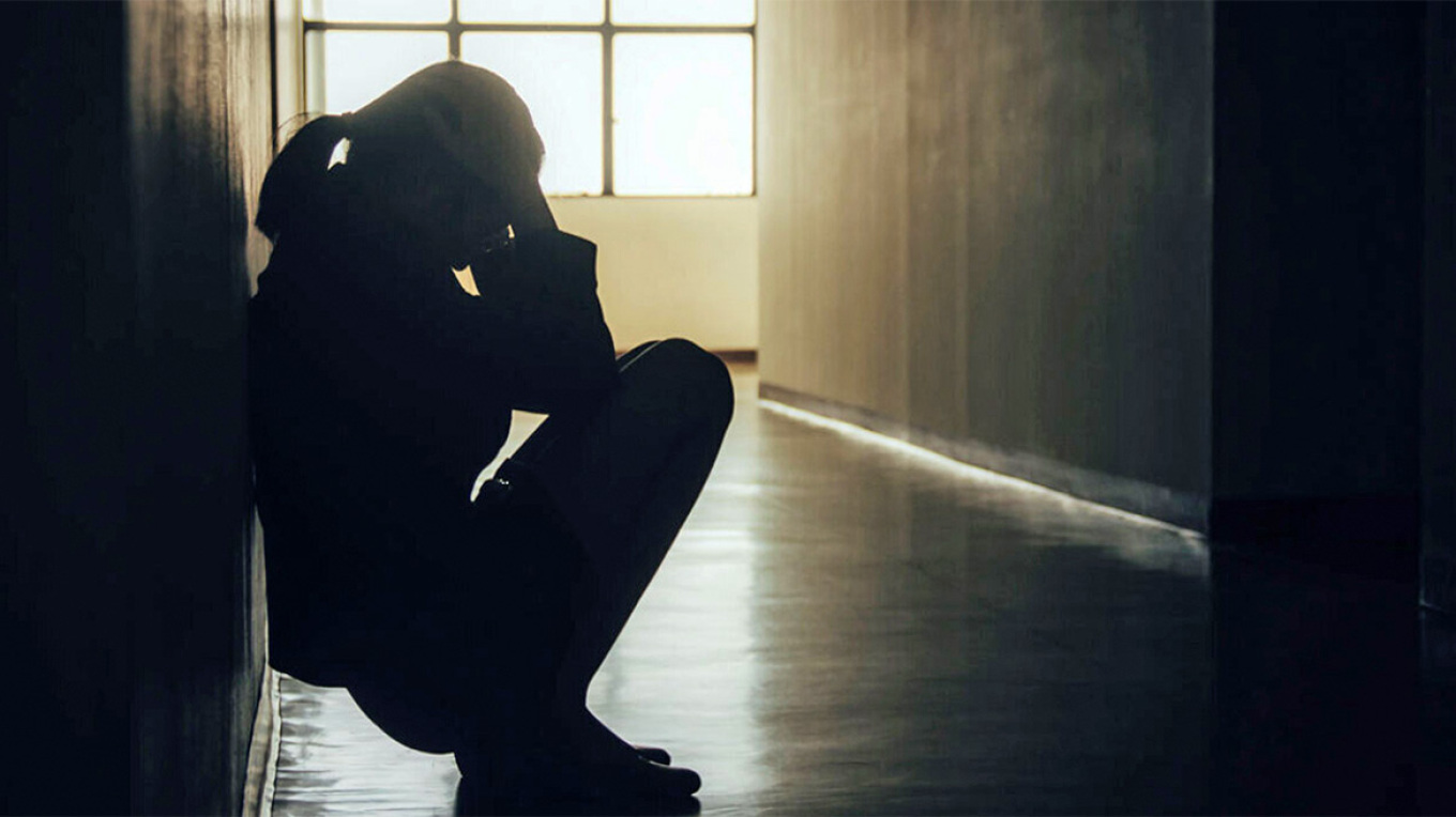 Χειροπέδες σε 47χρονο που βίαζε από το 2017 ανήλικη – Ήταν φίλος της μητέρας της