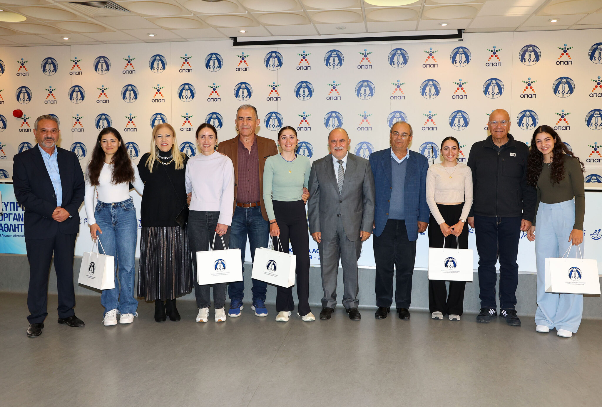 Ο ΚΟΑ τίμησε την Εθνική Ομάδα Ποδηλασίας για την εξασφάλιση ολυμπιακής κάρτας