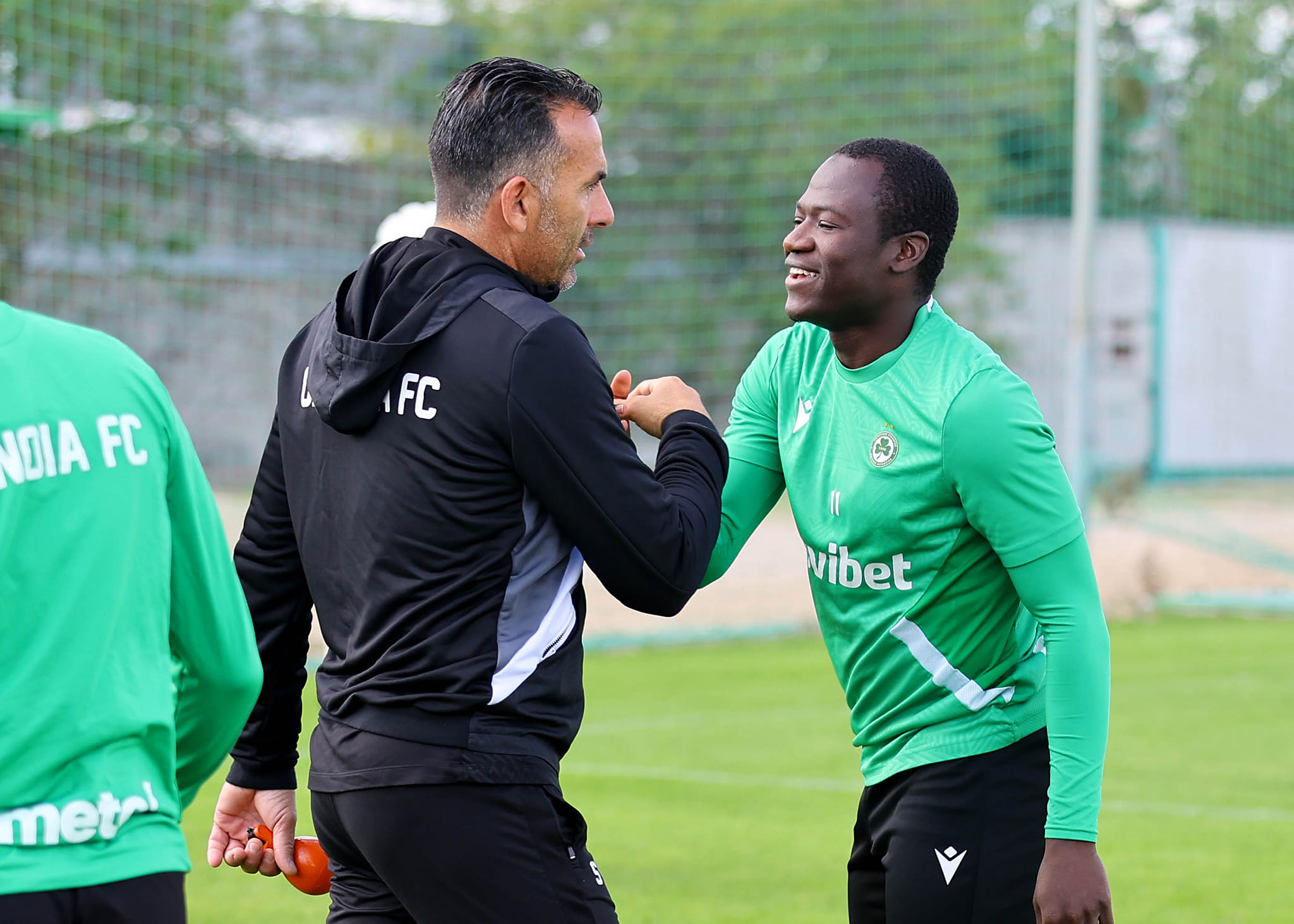 Μετρούν αντίστροφα για το «αιώνιο» στην Ομόνοια