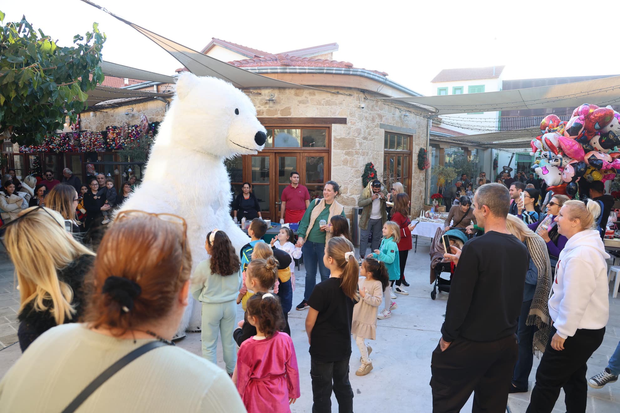 Το αδιαχώρητο στην αγορά της Πάφου λόγω Χριστουγέννων