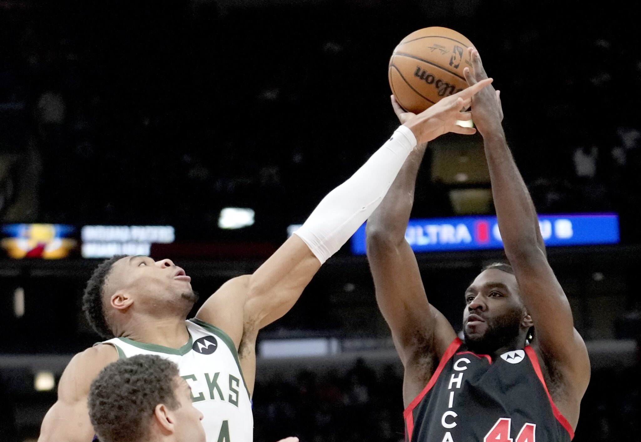 Διασώθηκε μόνο ο Γιάννης από την ήττα των Μπακς