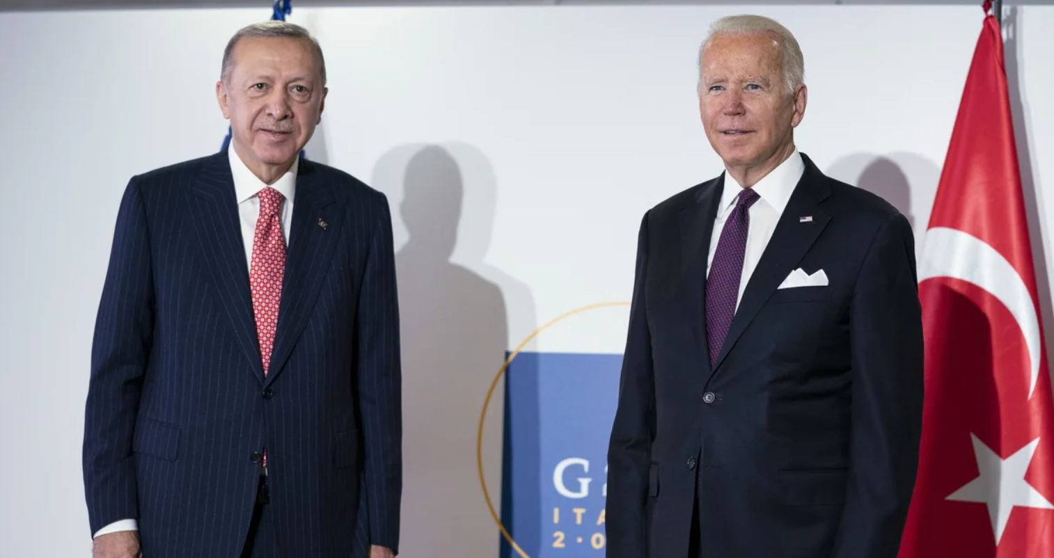Μπάιντεν σε Ερντογάν: «Οι ΗΠΑ στηρίζουν τα εποικοδομητικά βήματα με την Ελλάδα»