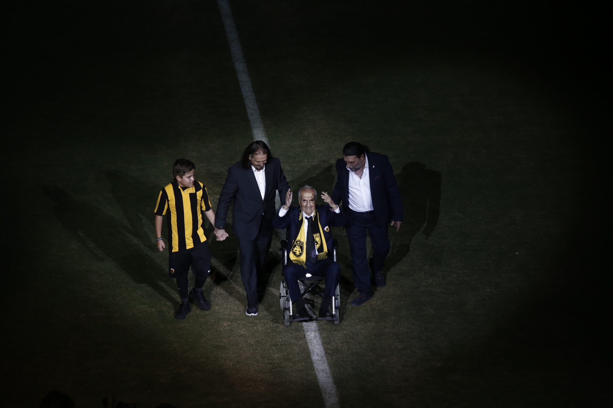 Θρηνεί η ΑΕΚ και το ελληνικό ποδόσφαιρο: «Έφυγε» ο Κώστας Νεστορίδης