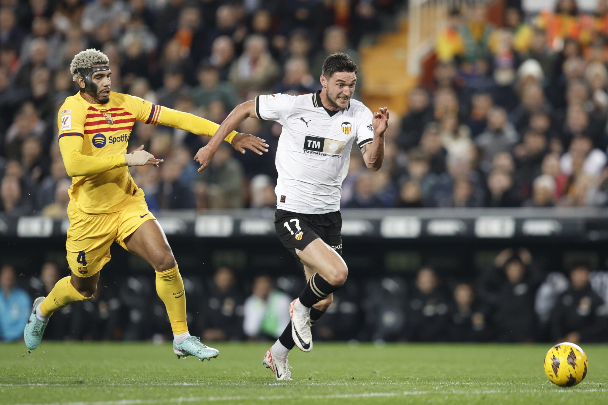 Από γκέλα σε γκέλα η Μπαρσελόνα, πέταξε βαθμούς και στη Βαλένθια