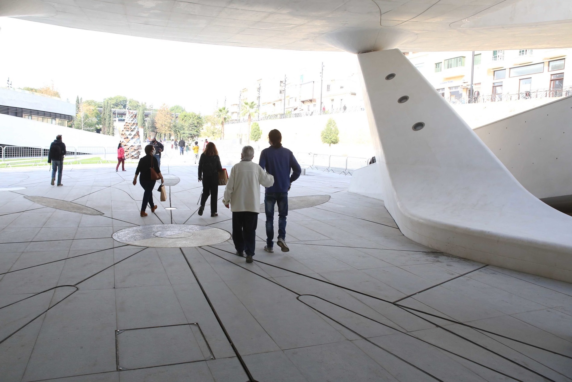 Τι επιφυλάσσει ο καιρός την παραμονή και ανήμερα της Πρωτοχρονιάς