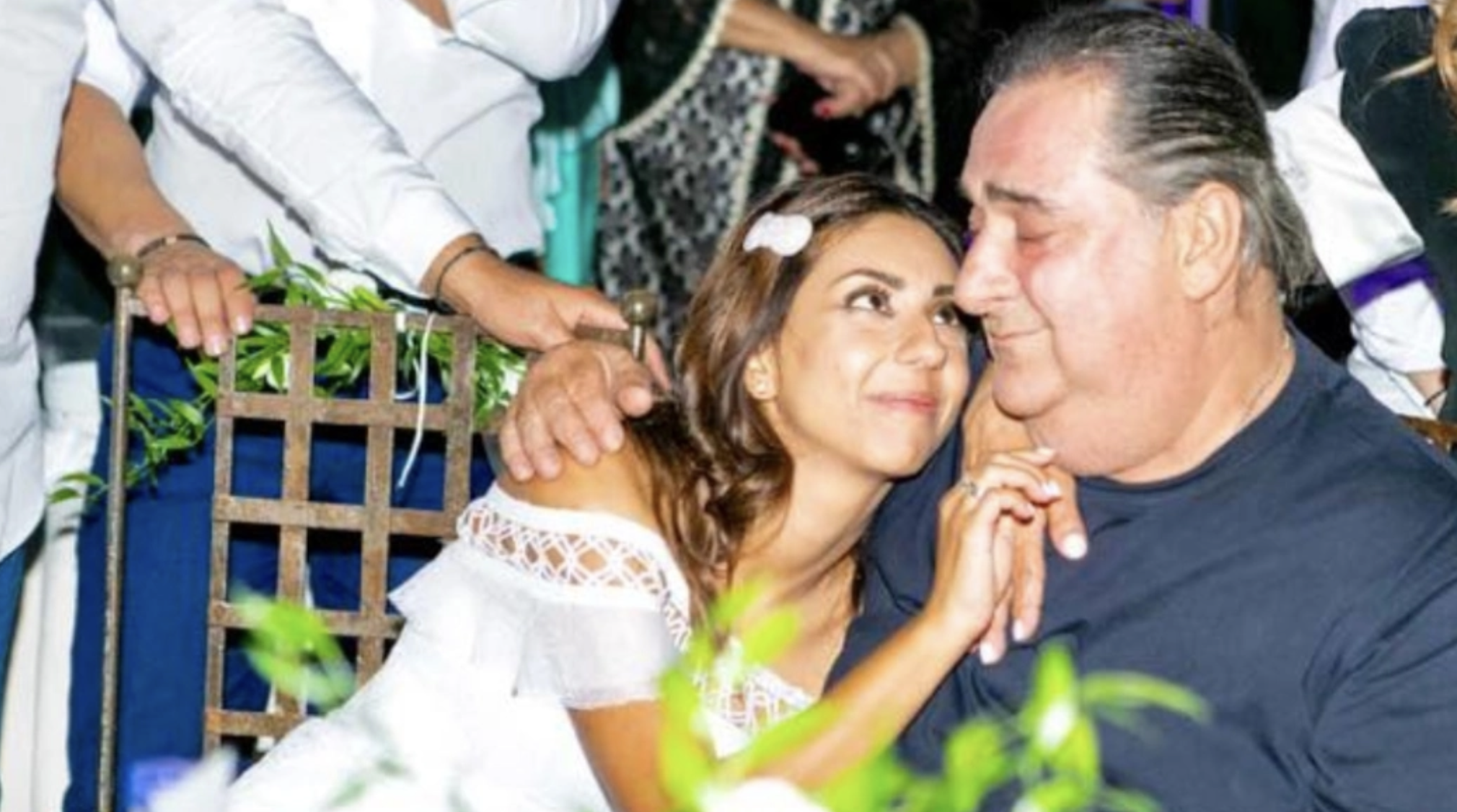 Βασίλης Καρράς: Η ανάρτηση της κόρης του, λίγο μετά τον θάνατό του