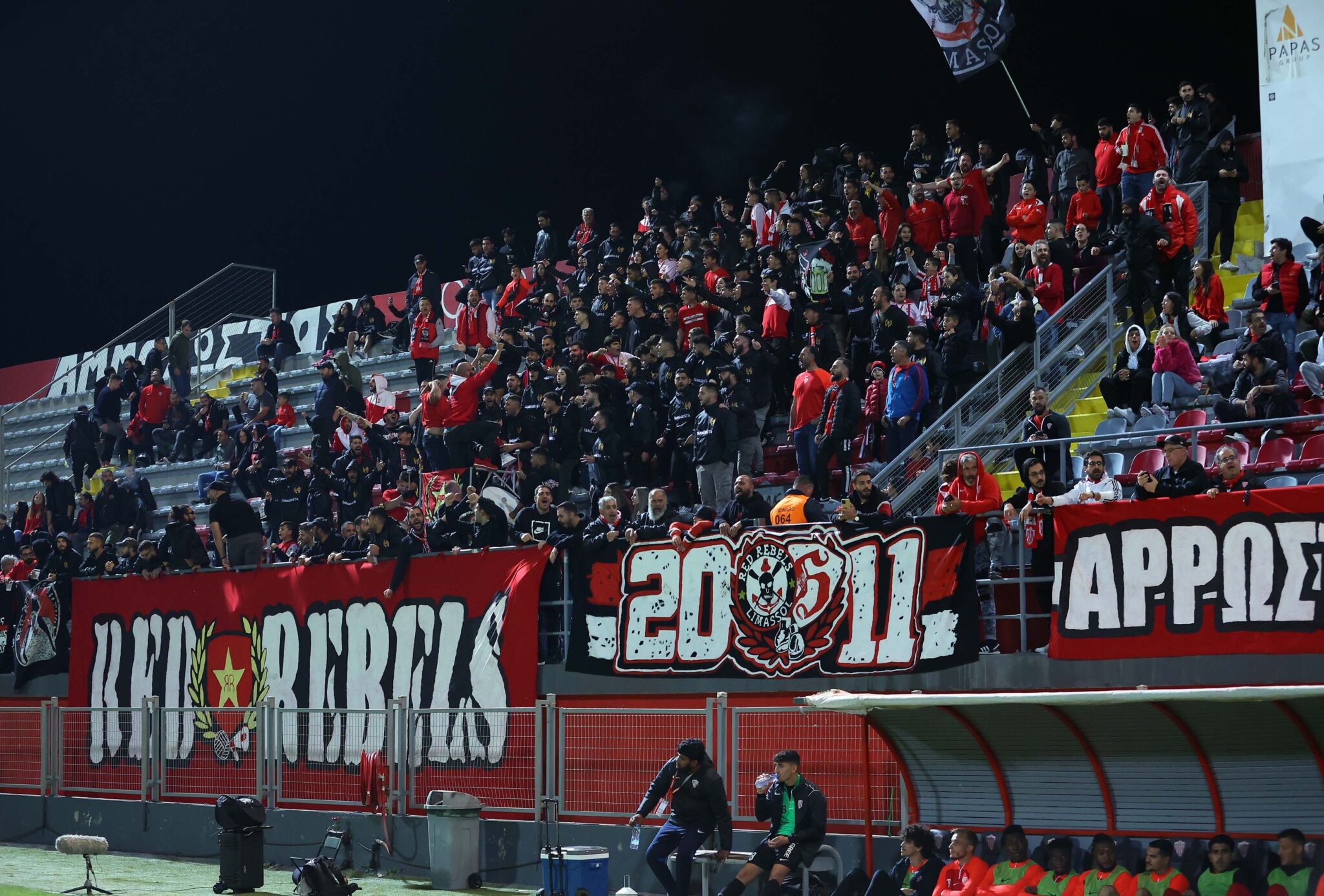 Νέα Σαλαμίνα: «Δεν ανεχόμαστε την αμαύρωση του ονόματος του σωματείου μας»