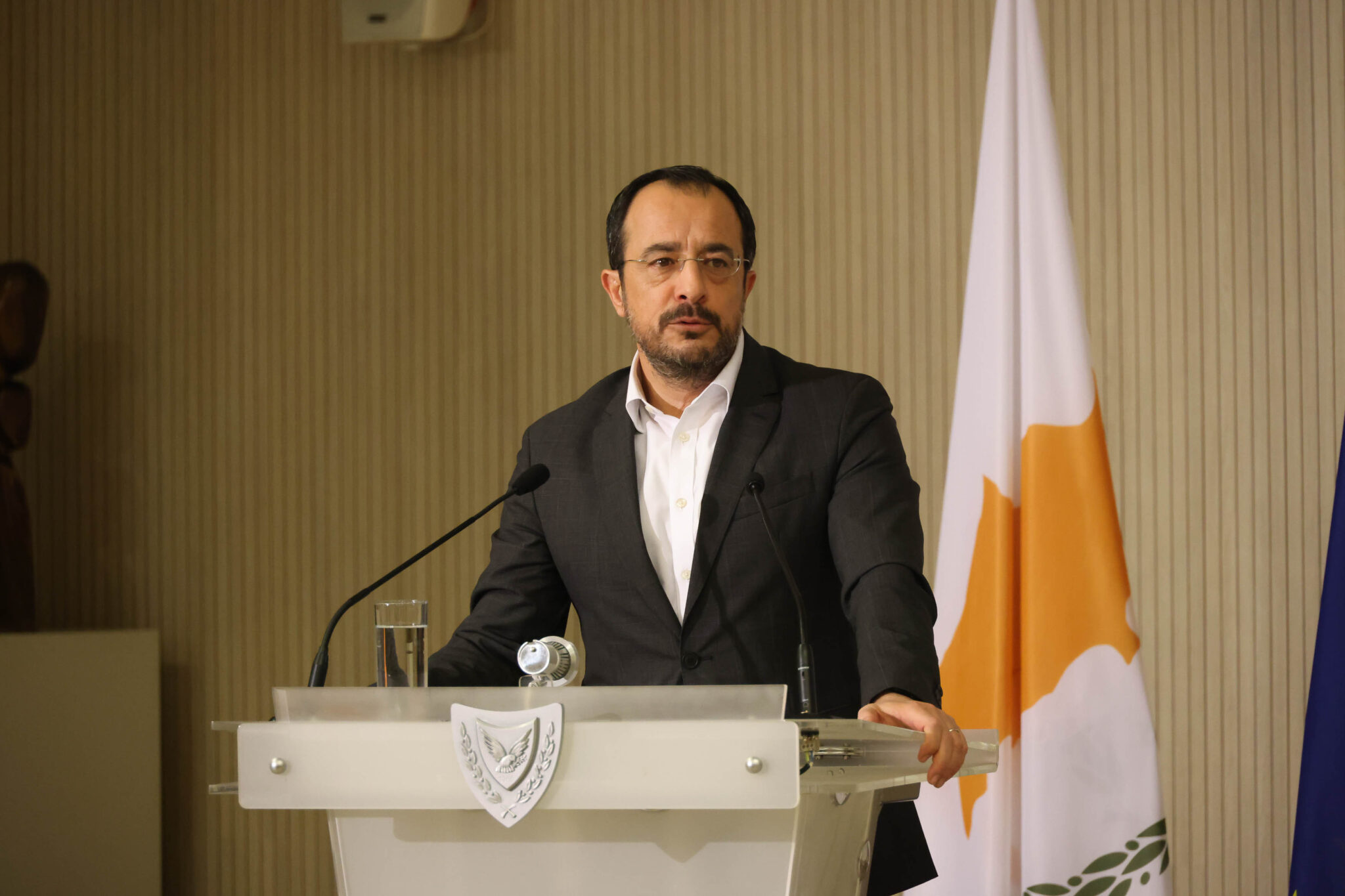 Με άρωμα Αμερικής… ο Πρόεδρος παρουσιάζει το σχέδιο διακυβέρνησής του (ΒΙΝΤΕΟ)