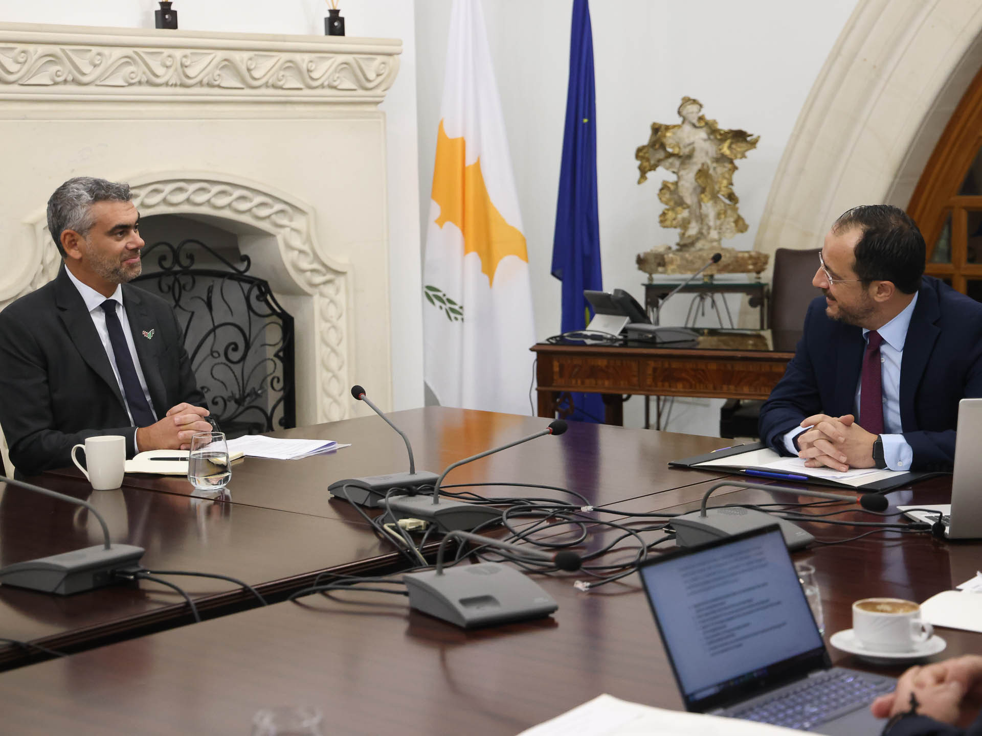 Ταμείο ΗΑΕ: Ενδιαφέρον για επένδυση στο έργο «Great Sea Interconnector»