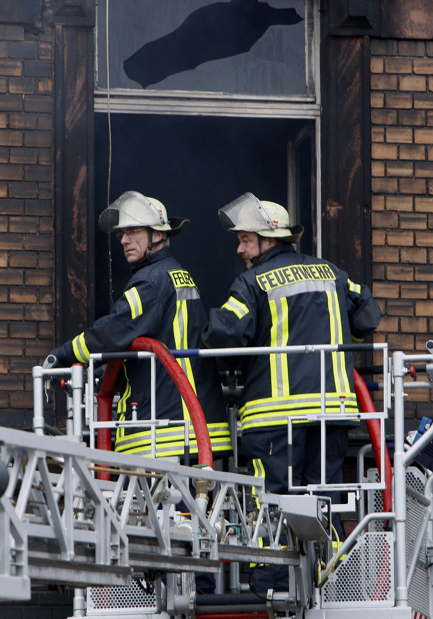 Φονική πυρκαγιά σε νοσοκομείο της Γερμανίας: Ένας νεκρός, πολλοί τραυματίες