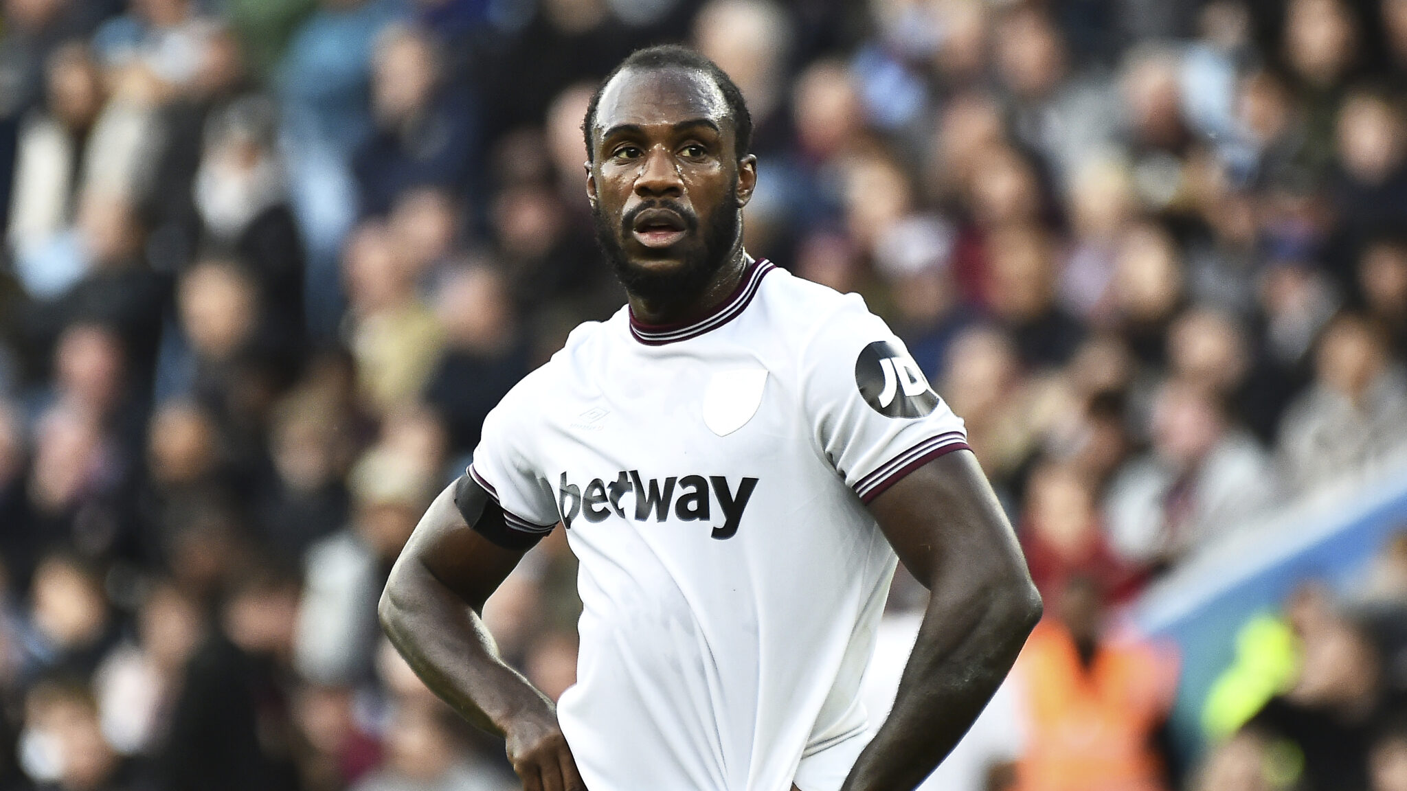 Νοκ άουτ και τον Γενάρη ο Αντόνιο στη Γουέστ Χαμ