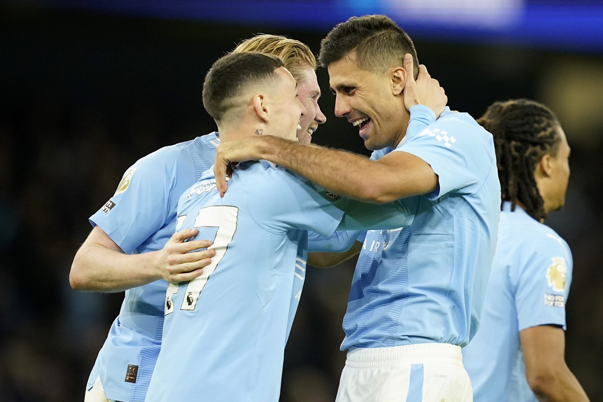 Χαλαρή τριάρα για Σίτι, έπιασε τετράδα η Τότεναμ