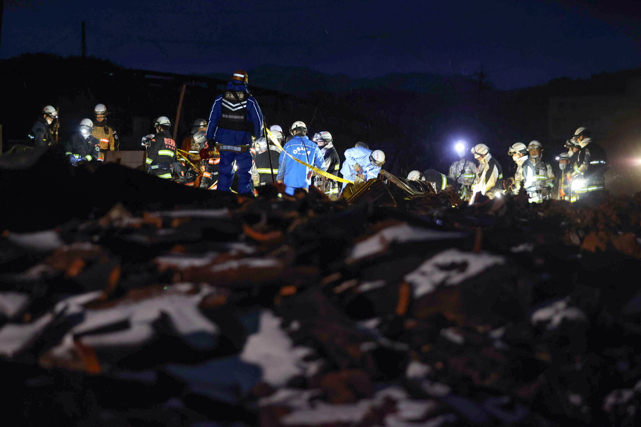 Ιαπωνία: Μετράνε νεκρούς, αυξάνονται τα θύματα του σεισμού