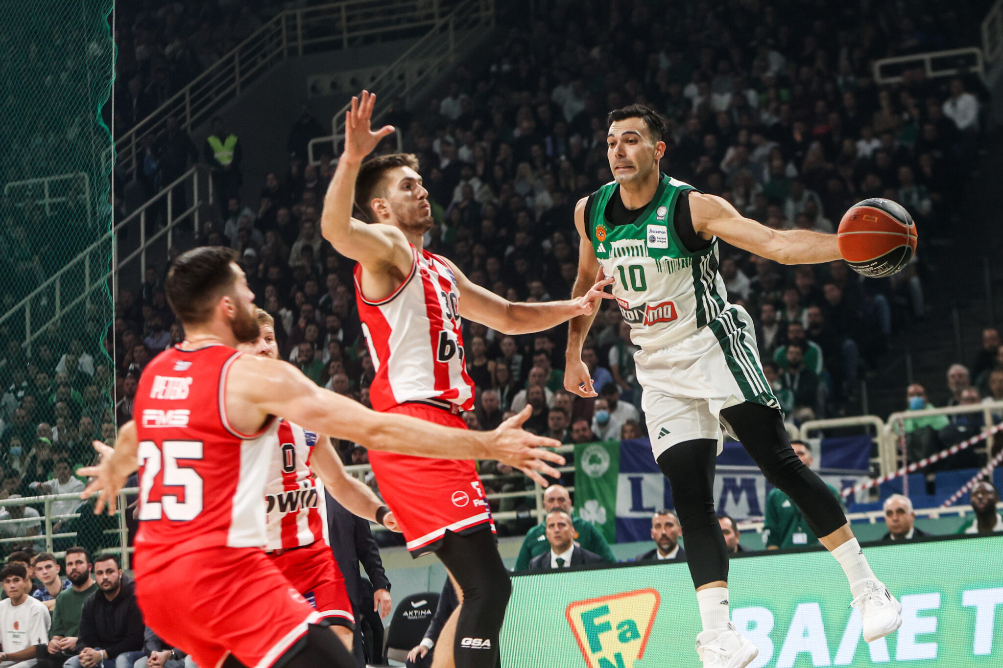 Χάνει για δέκα μέρες τον Σλούκα ο Παναθηναϊκός