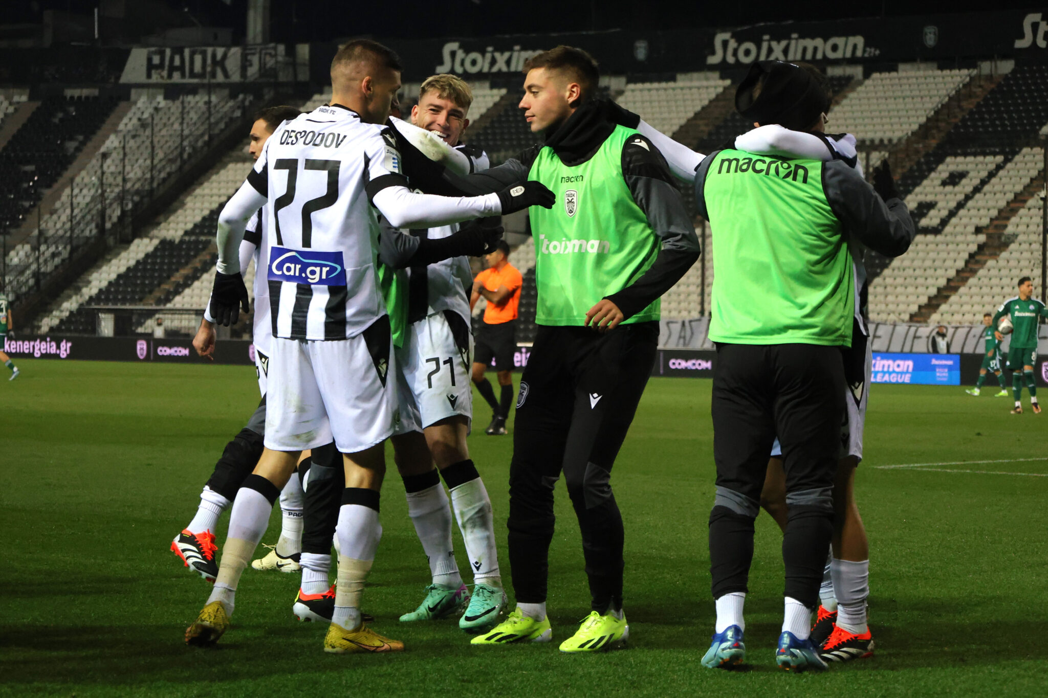 Τιμωρός ΠΑΟΚ, γκρέμισε τον Παναθηναϊκό από την κορυφή