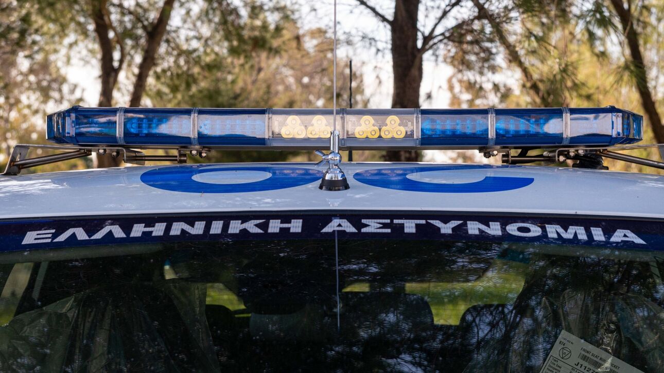 Θρίλερ στην Ελλάδα: Γυναίκα έθαψε τη μητέρα της στην αυλή για να παίρνει τη σύνταξή της