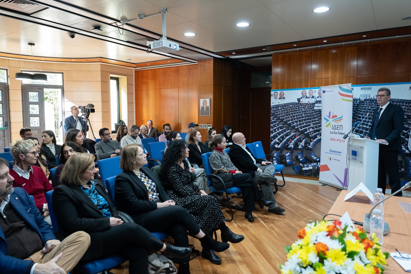 ΙΔΕΠ: Αναλαμβάνει τη διαχείριση ολόκληρου του προγράμματος Erasmus+