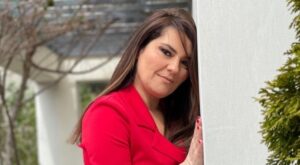 To αντίο της Κατερίνας Ζαρίφη στον Βασίλη Καρρά