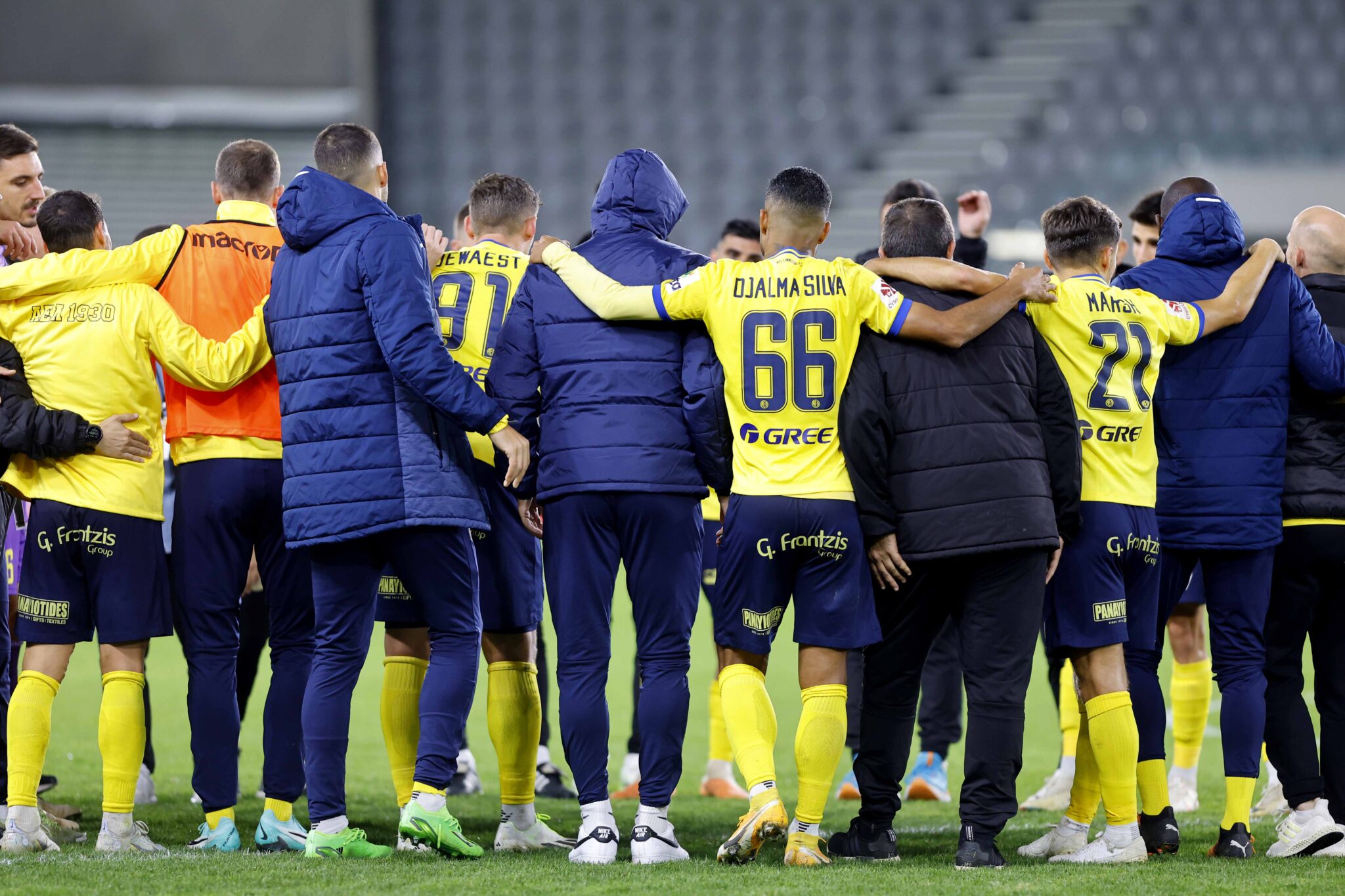 Στην Λευκωσία χωρίς επτά παίκτες η ΑΕΛ (αποστολή)