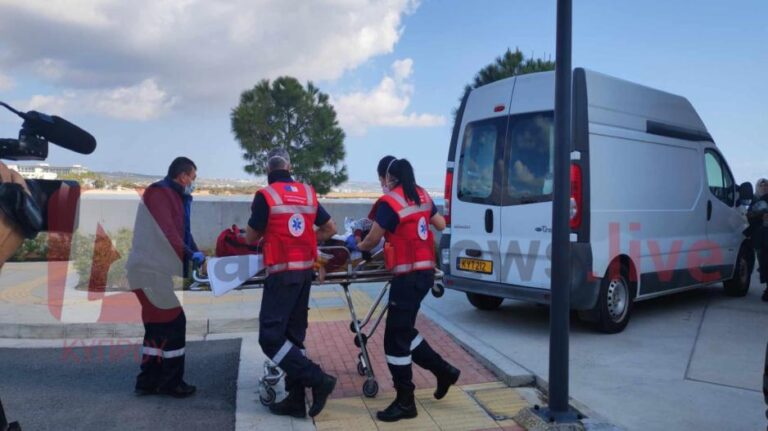 «Παιδιά παραμελημένα, παγωμένα, προσπαθούν να πιαστούν από τη βοήθεια μας»