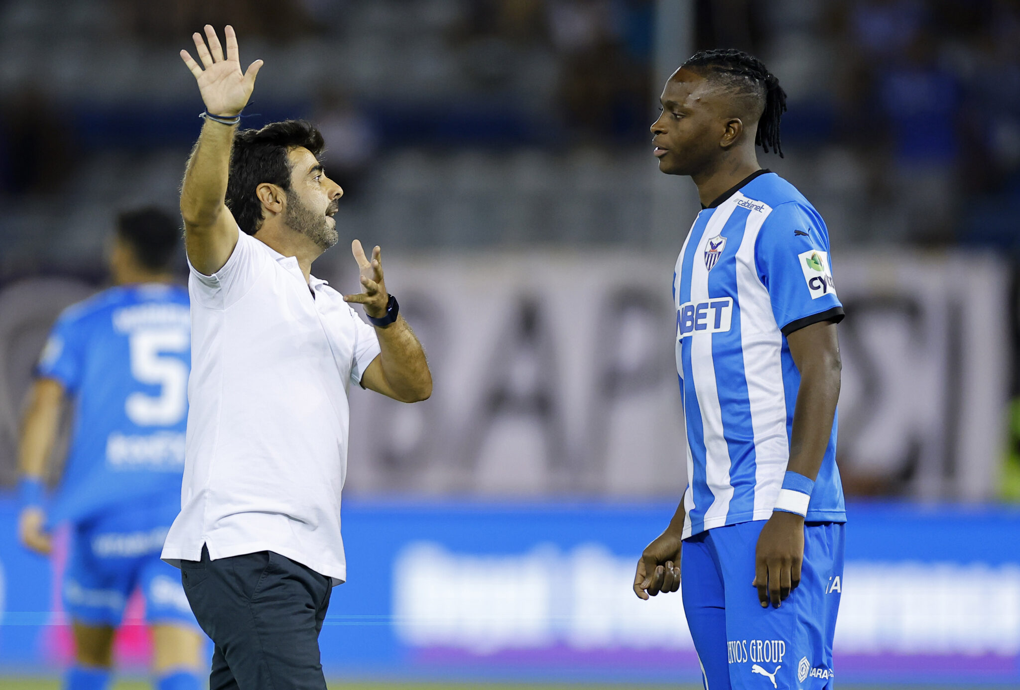 Η… μπάλα στον Σάντη για τον Τσίκο