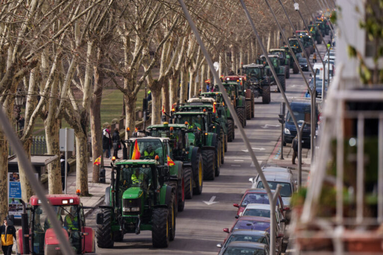 Δεύτερη ημέρα κινητοποιήσεων των Ισπανών αγροτών