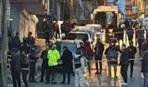 17 σφαίρες έριξαν οι ένοπλοι επίθεσης σε προεκλογική συγκέντρωση στην Τουρκία