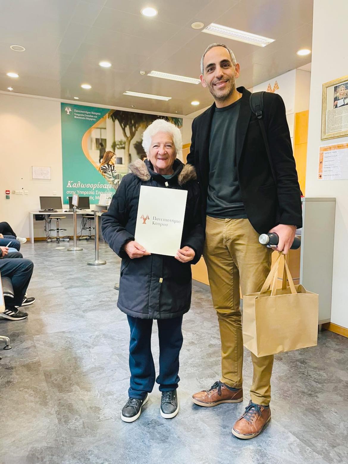 Απόφοιτη Πανεπιστημίου Κύπρου η 85χρονη Δέσποινα