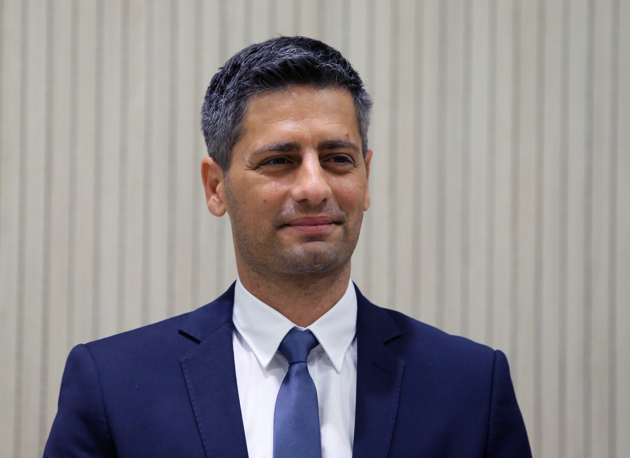 Έφυγε … «πυροβολώντας» ο Πελεκάνος, χωρίς τέλος οι κραδασμοί στον ΔΗΣΥ