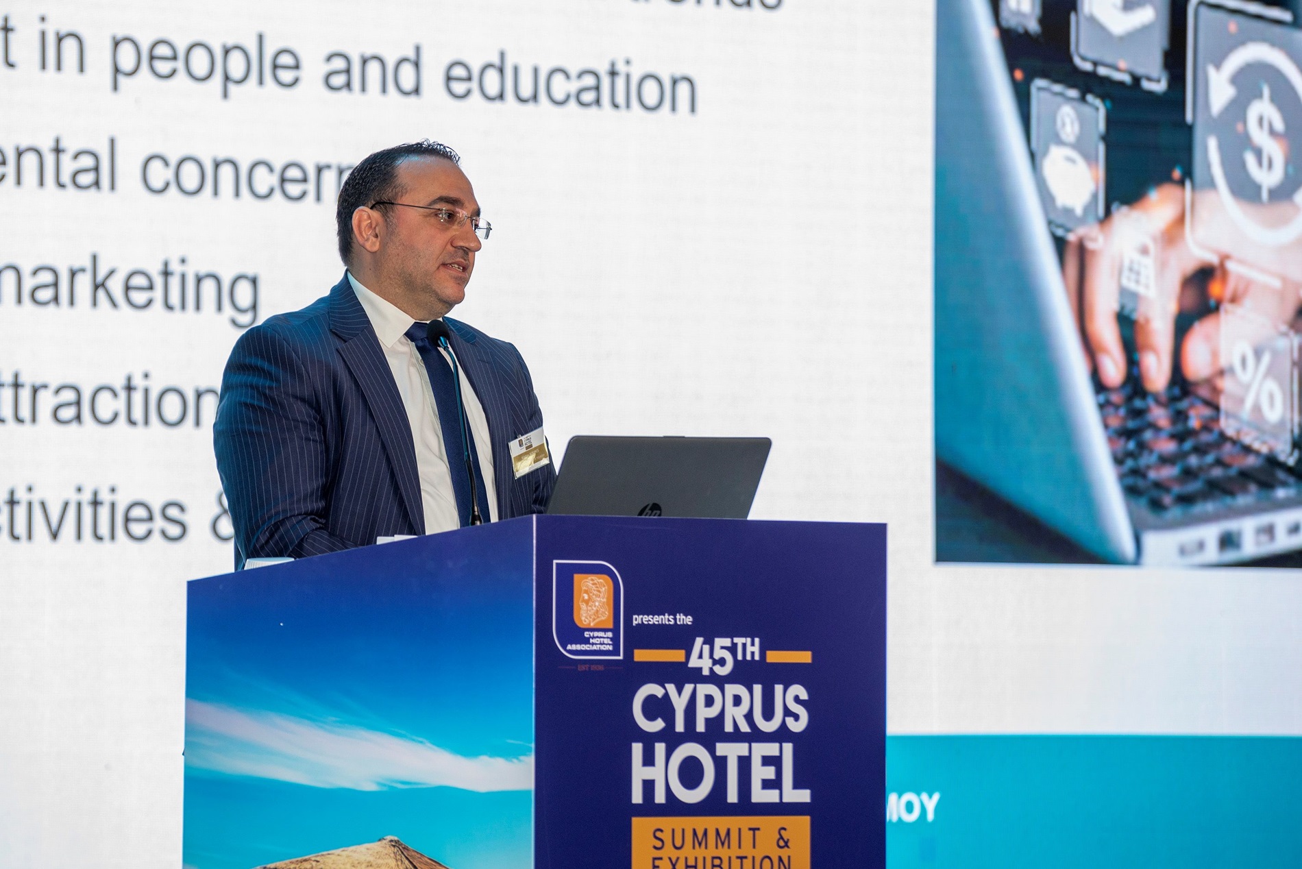 Κουμή: Αναγκαία η ευθυγράμμιση εμπλεκομένων στον τουρισμό