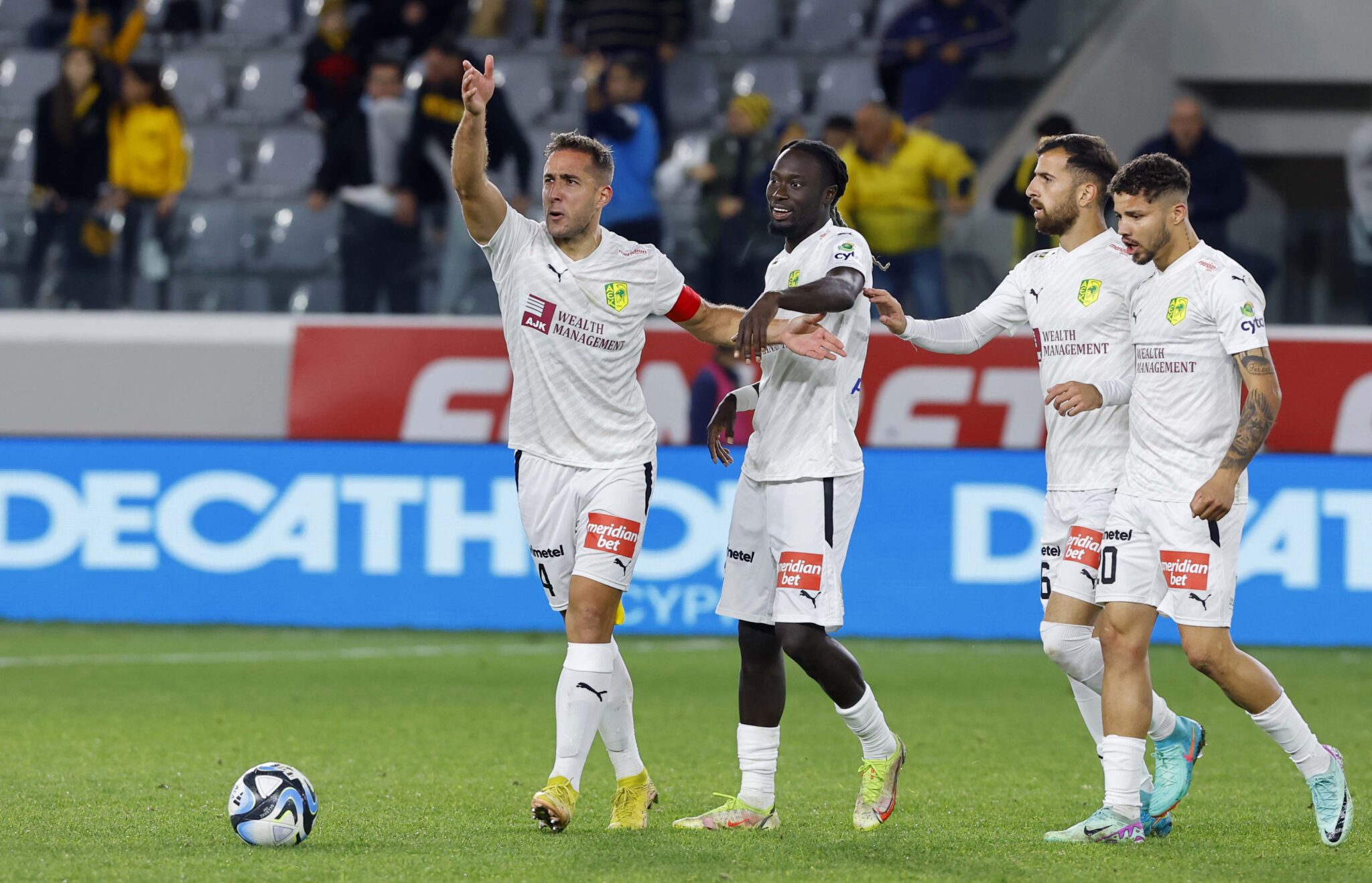 «Λύγισε» την ΑΕΛ και επέστρεψε στις νίκες η ΑΕΚ (ΒΙΝΤΕΟ)