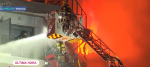 Τέσσερις νεκροί από πυρκαγιά σε πολυκατοικία στην Ισπανία (ΒΙΝΤΕΟ)