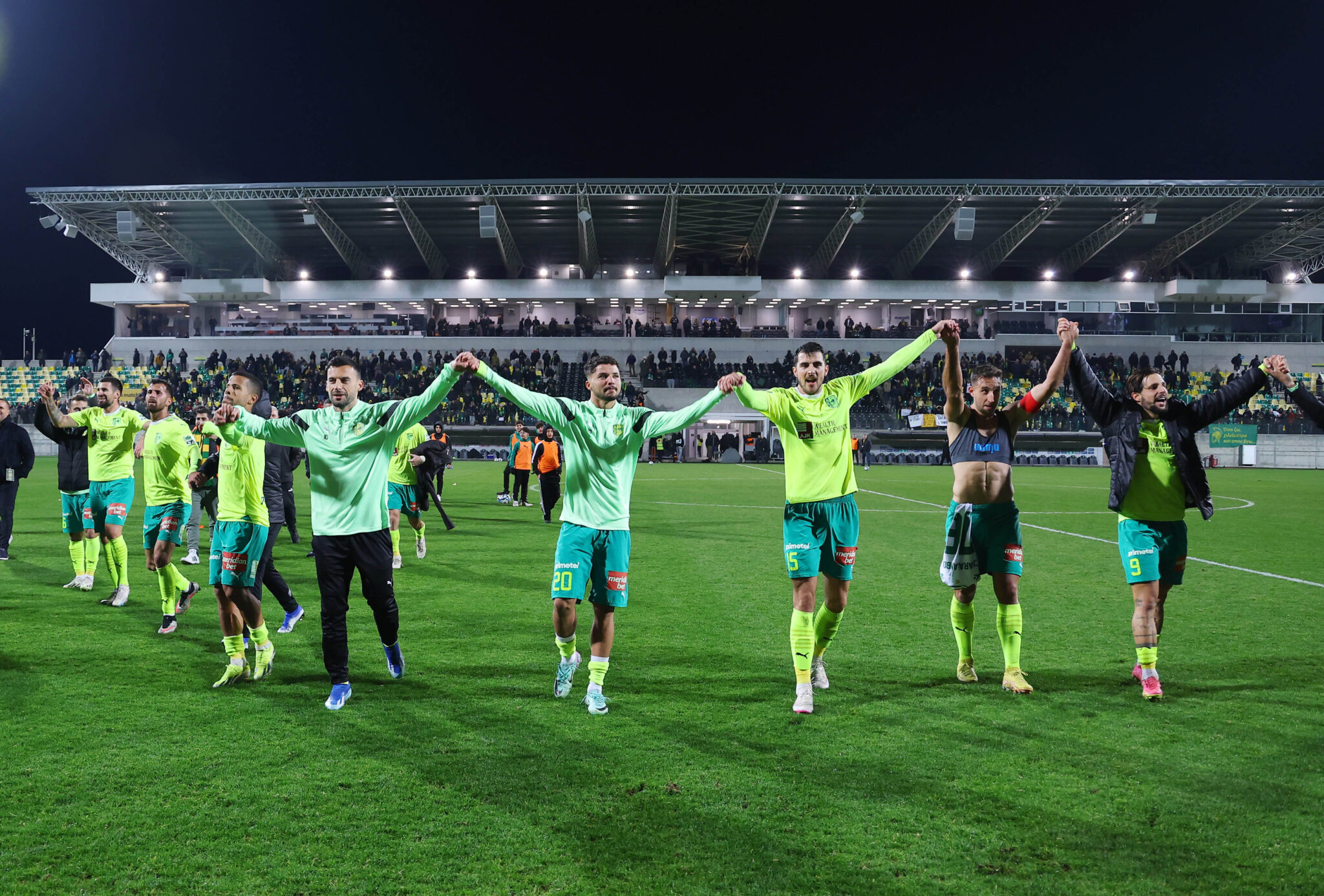 Να μειώσει την απόσταση από τον πρωτοπόρο η ΑΕΚ