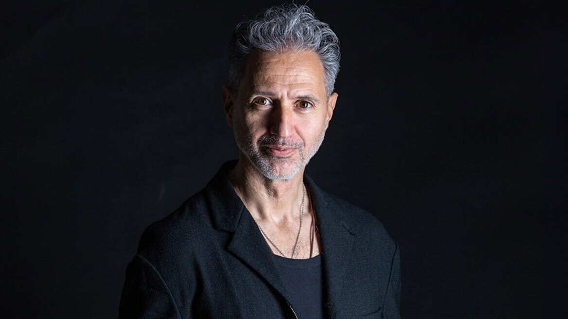 Δημήτρης Κόκοτας: Διασωληνωμένος  παραμένει ο τραγουδιστής – Κρίσιμη η κατάσταση