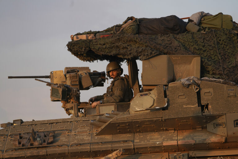 Παρατείνονται οι δύσκολες διαπραγματεύσεις για ανακωχή στη Γάζα