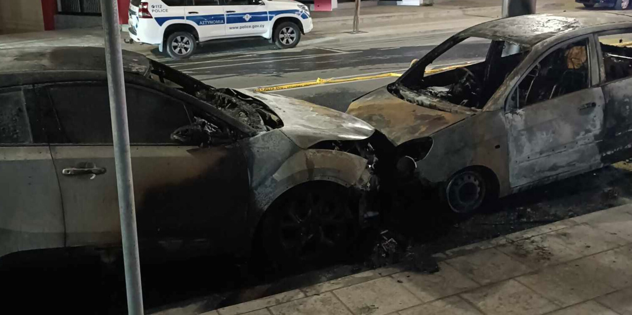 Χειροπέδες σε δύο άτομα για την φωτιά σε όχημα επιχειρηματία στην Πάφο