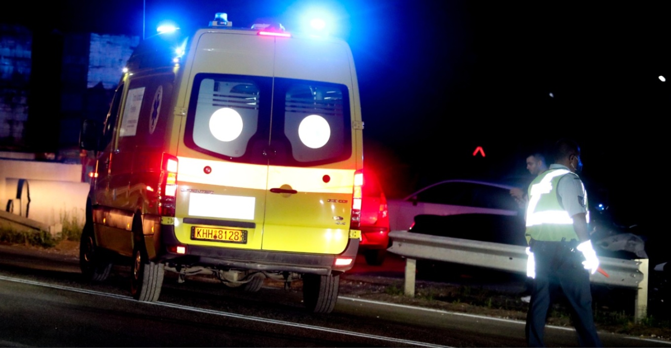 Νεκροί δύο 20χρονοι σε τροχαίο στην Αριδαία, το αυτοκίνητό τους έπεσε σε κολώνα