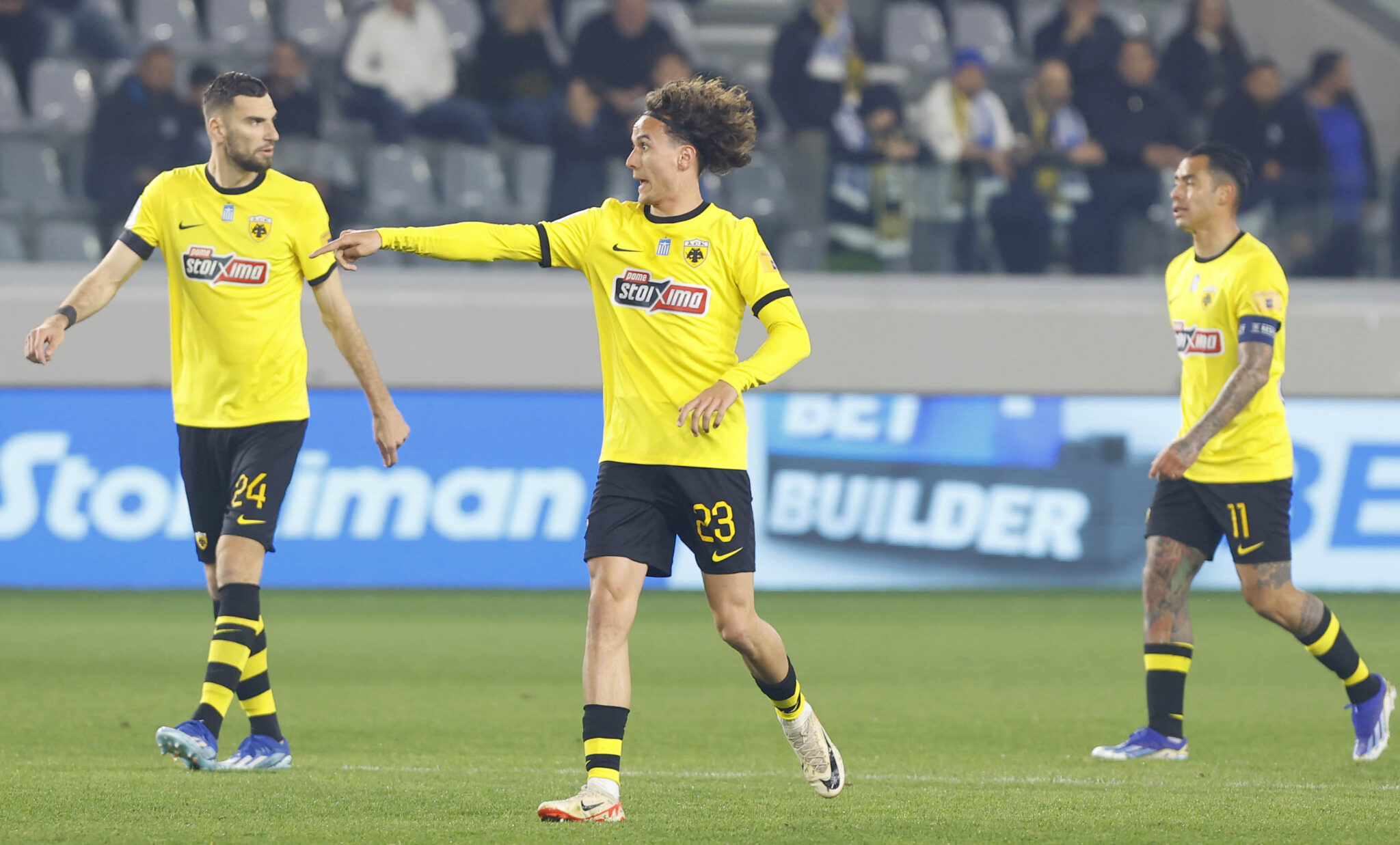 Συνέχισε κομπλέ ενόψει Ολυμπιακού η ΑΕΚ