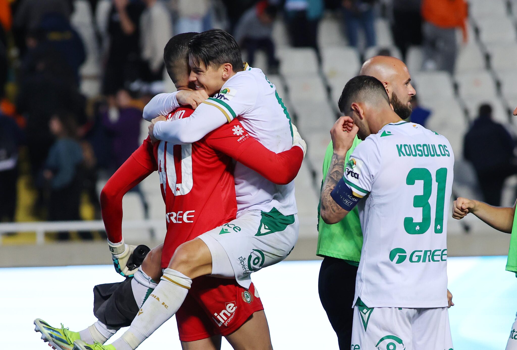 Με… φόρα από το αιώνιο η Ομόνοια