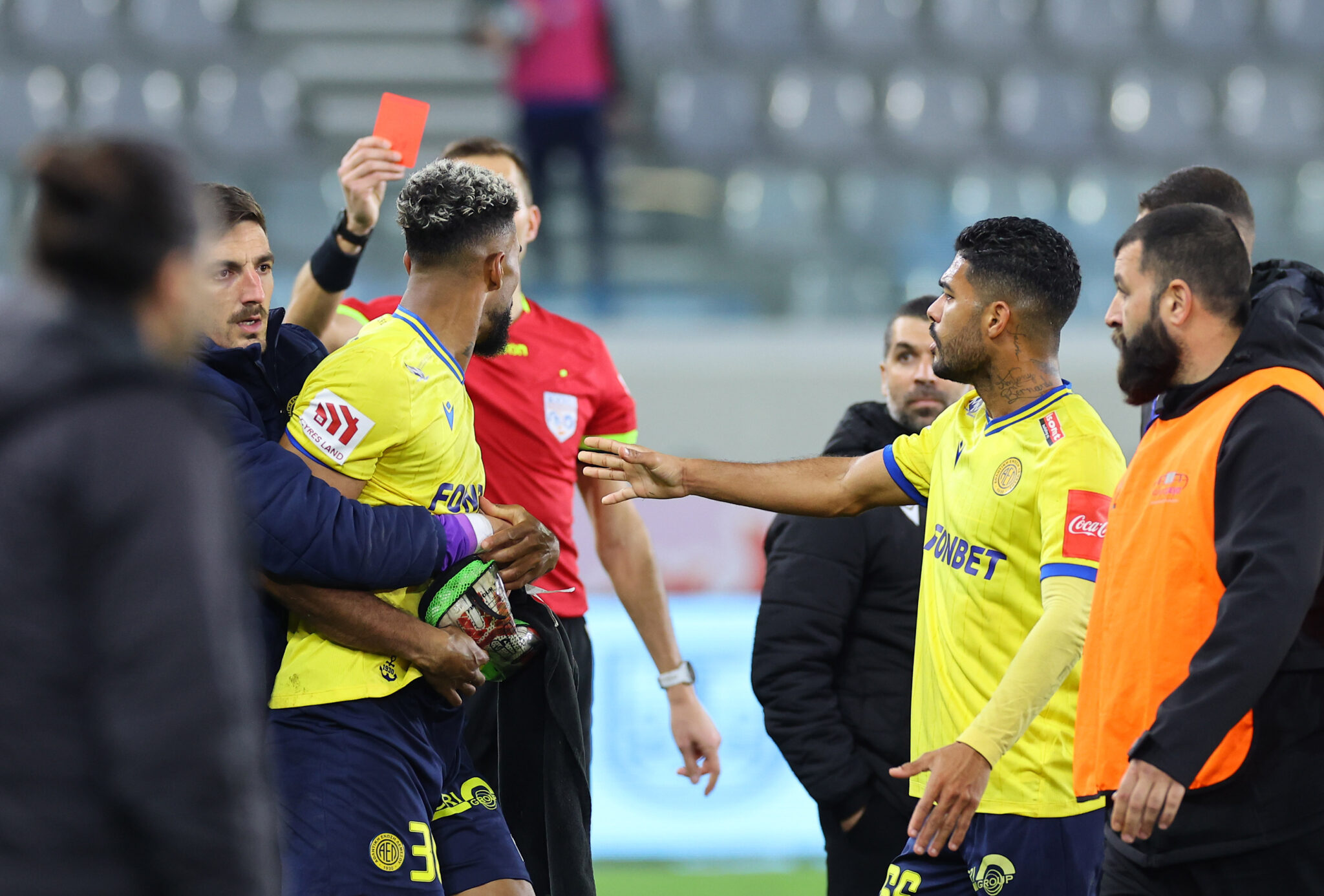 Μαθαίνει τη… λυπητερή ο Ντε Λούκας