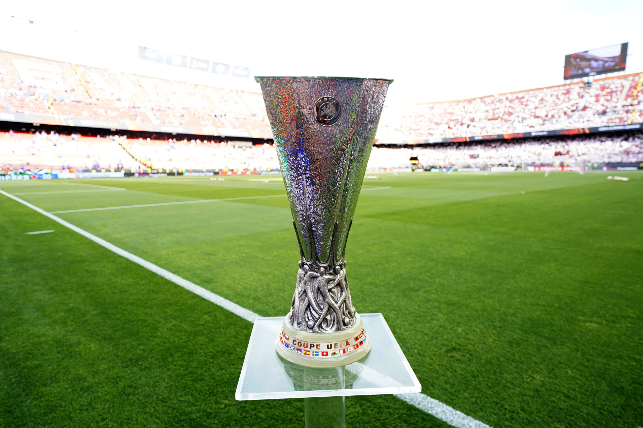 Europa League: Δυνατές μάχες και αμφίρροπες συγκρούσεις στη φάση των «16»