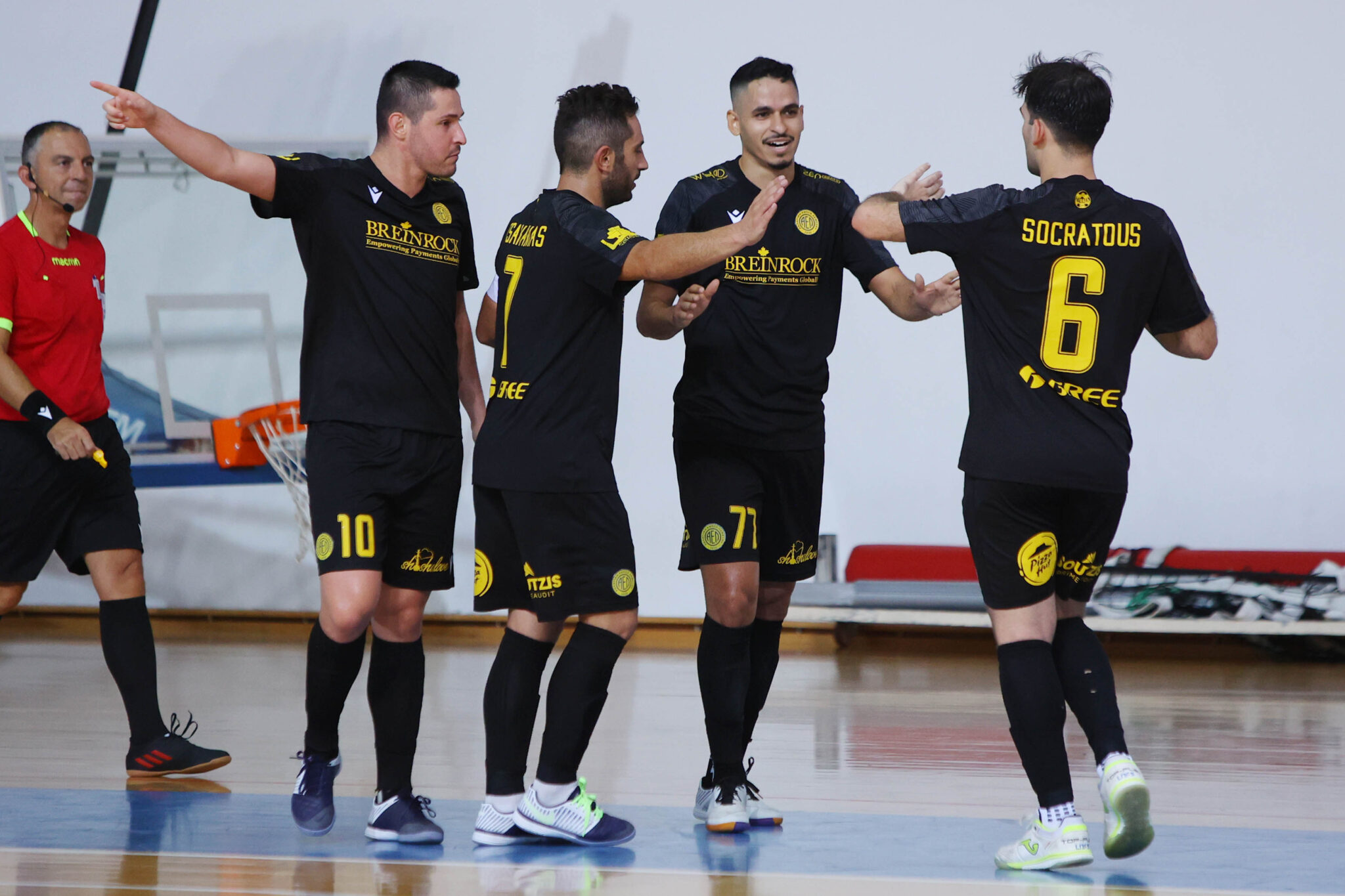 Νίκησε ξανά την Ομόνοια και «αγκαλιάζει» τον τίτλο η ΑΕΛ