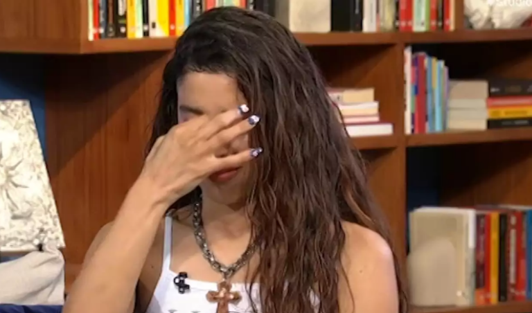 "Λύγισε" on air η Μαρίνα Σάττι για τον θάνατο του πατέρα της και έκλαψε (ΒΙΝΤΕΟ)
