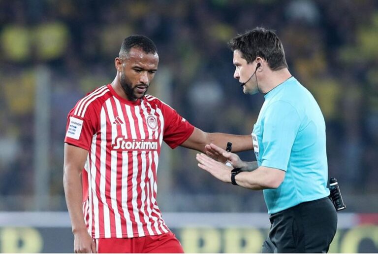 Δεν κερδίζει και δεν σκοράρει ο Ολυμπιακός με διαιτητή τον Γιούγκ