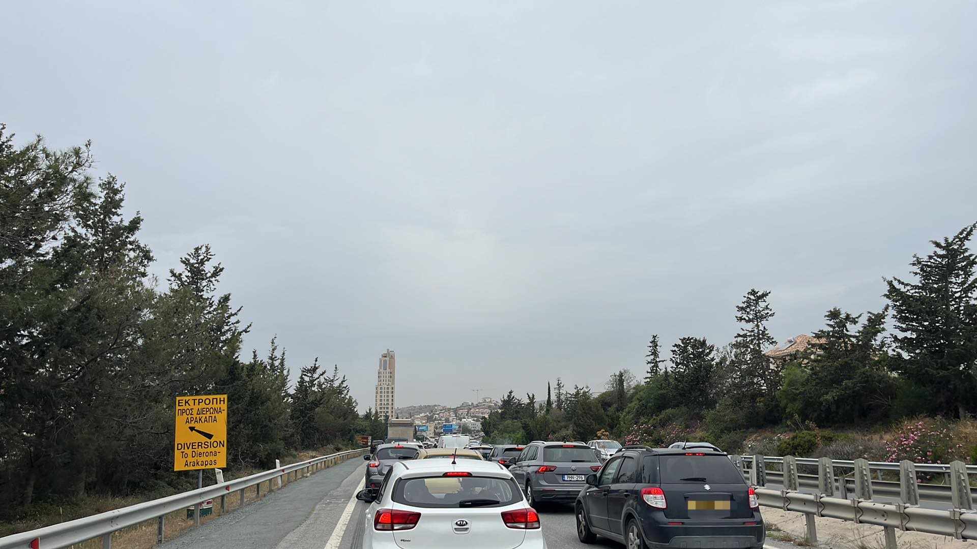 Ακινητοποιήθηκε φορτηγό: Έκλεισε λωρίδα στον αυτοκινητόδρομο Λευκωσίας – Λεμεσού