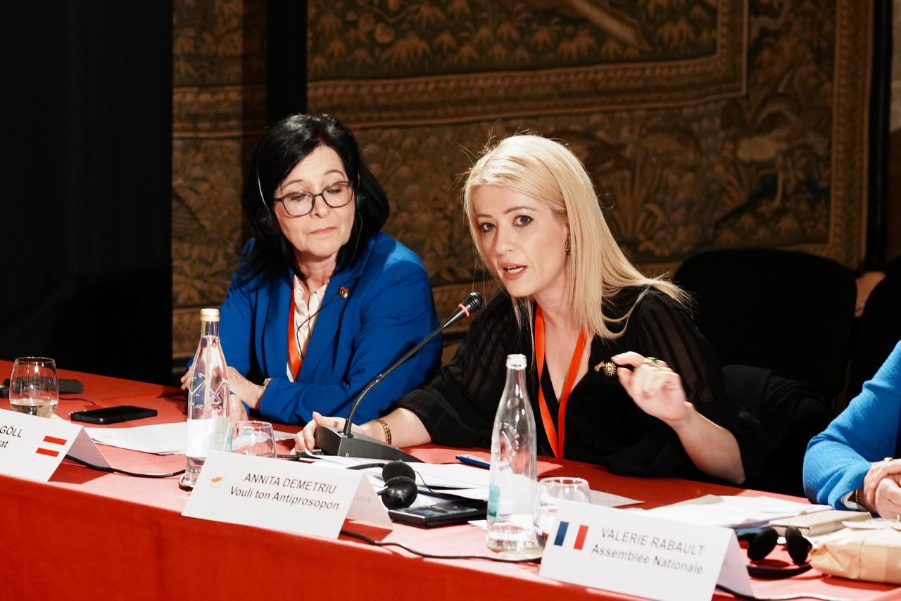 ΠτΒ: Αναγκαία η ευαισθητοποίηση για συμμετοχή γυναικών στα κέντα λήψης αποφάσεων