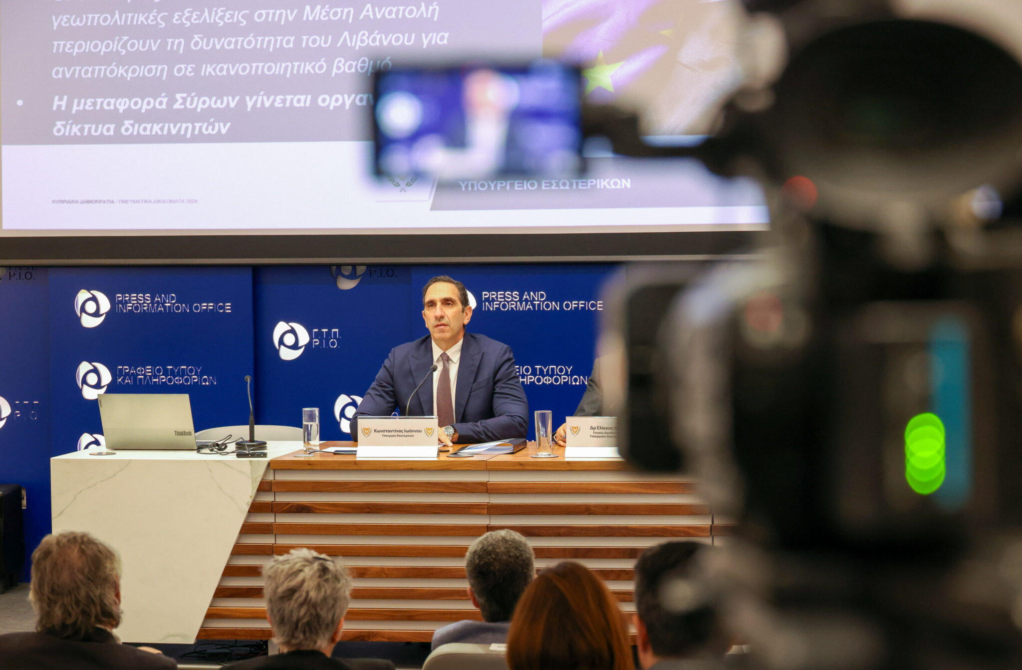 Αισιόδοξος ο ΥΠΕΣ για το μεταναστευτικό, ανησυχεί για την τοπική αυτοδιοίκηση